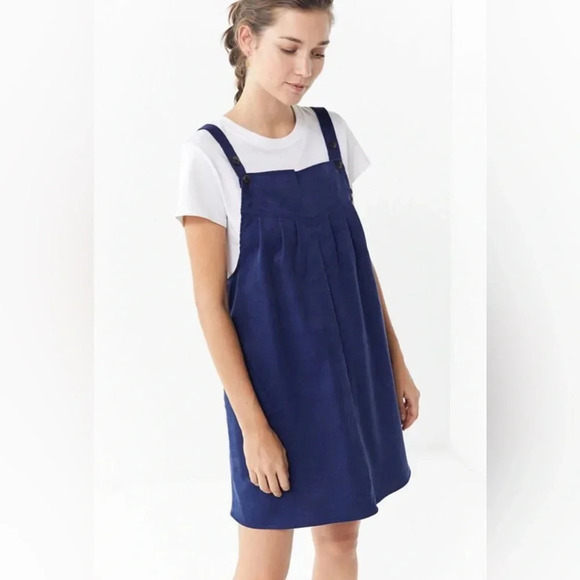 Urban Renewal | Cordiroy mini Apron dress jumper Womens size M Navy blue pleated - Picture 1 of 8